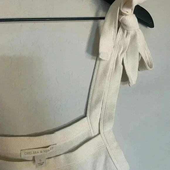 Chelsea & Violet Top - Picture 2 of 6